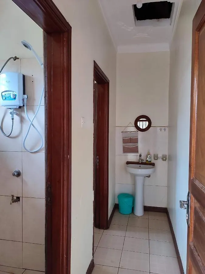 Jba Cozy Living Bed and Breakfast Kampala 0*,